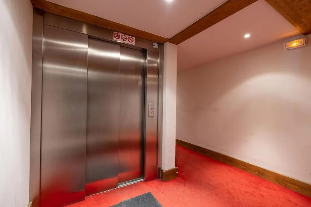 A7 - 2 Bedroom, Well-Equipped Central Samoens Apartment