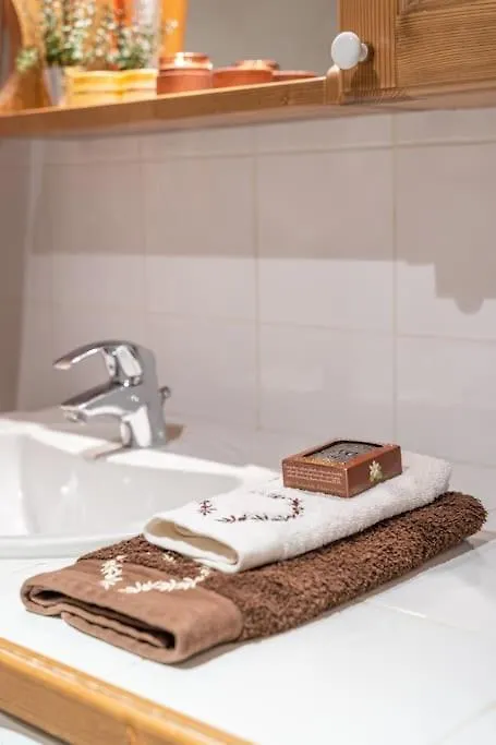 A7 - 2 Bedroom, Well-Equipped Central Samoens